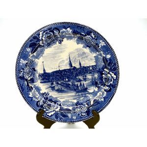 Authentic Antique Wedgwood Boston in 1768 9 1/4"